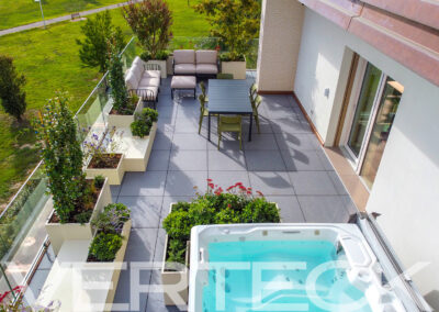 Un terrazzo importante immerso nel parco