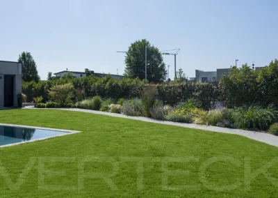 Villa moderna con giardino di pregio